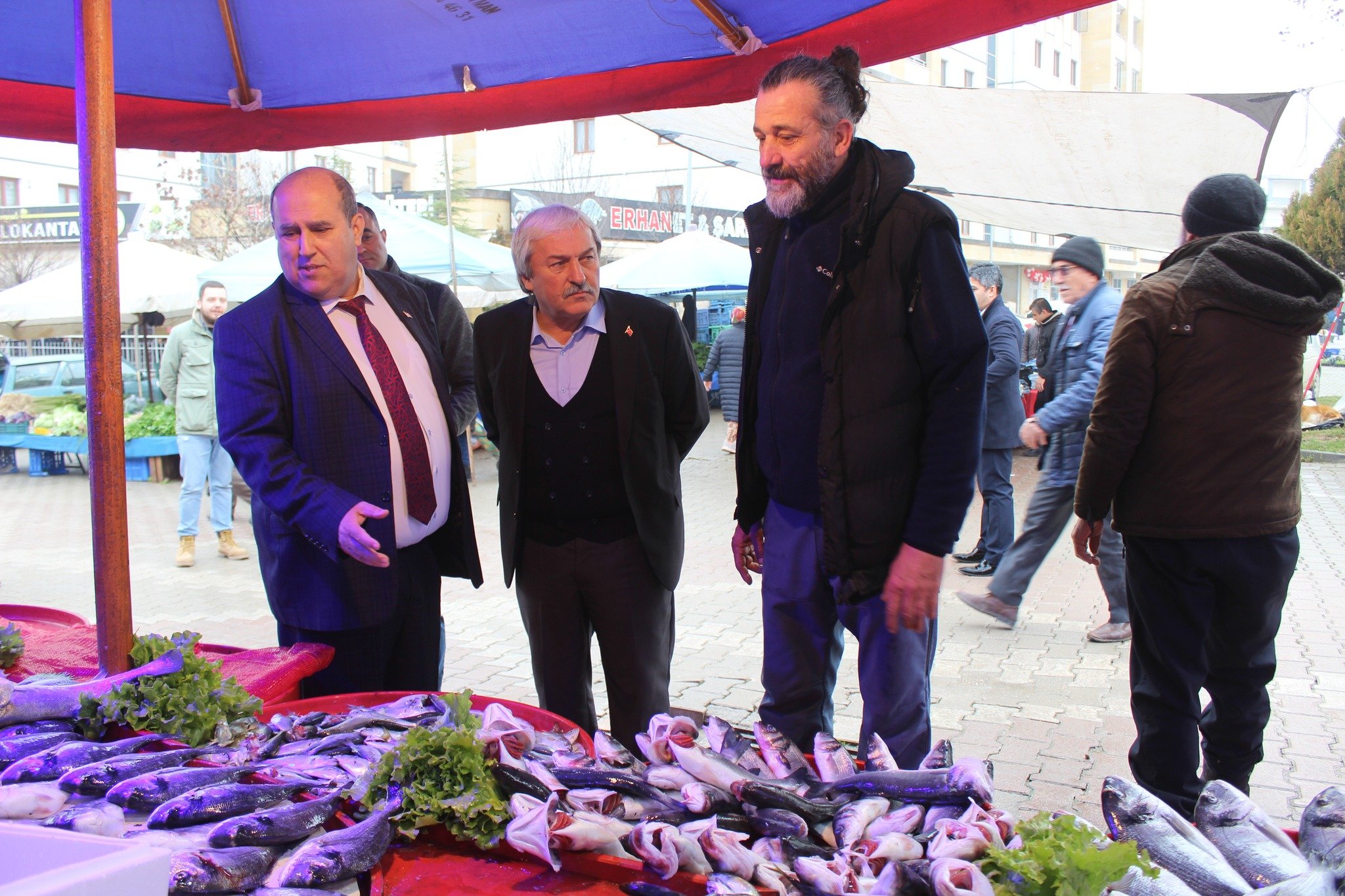 CUMA PAZARINI ZİYARET ETTİLER11
