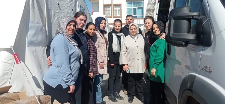 BİLECİKLİ AK KADINLAR DEPREM