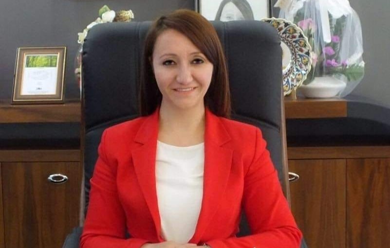 EĞER KADIN MUTLUYSA ÜLKE DE MU