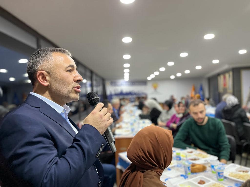 bilecik-haber_ak-parti-de-secim-calismalari-araliksiz-suruyor-377.jpg