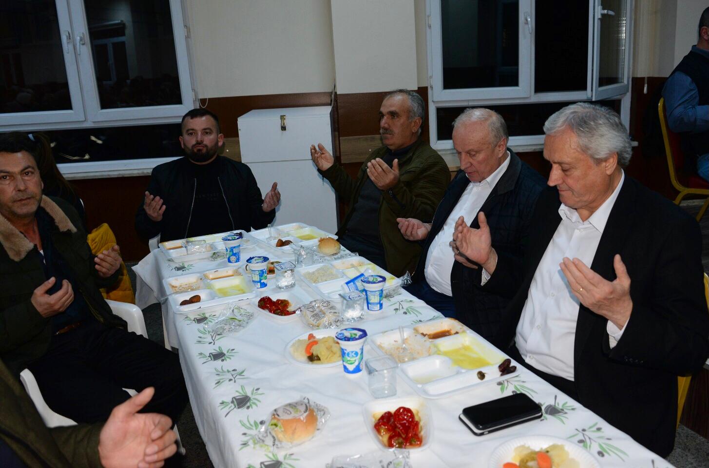 bilecik-haber_baskan-bakkalcioglu-mahalle-sakinleri-ile-bir-araya-geldi-799.jpg