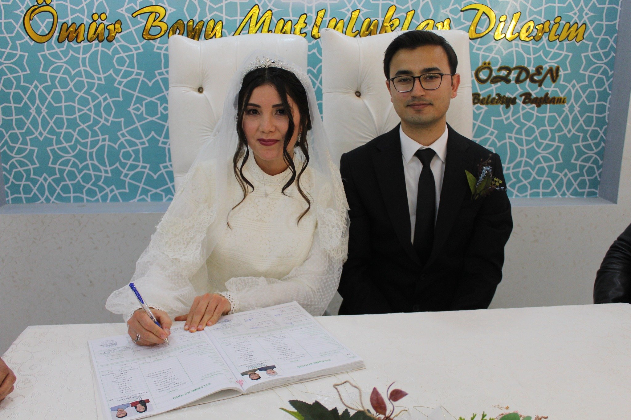 bilecik-haber_baskan-ozden-doktor-yucel-in-nikahini-kiydi-151.jpg