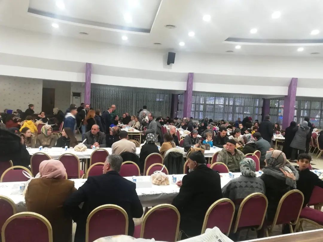 bilecik-haber_bozuyuk-te-sehit-ve-gazi-ailelerine-ziyaret-649.jpg