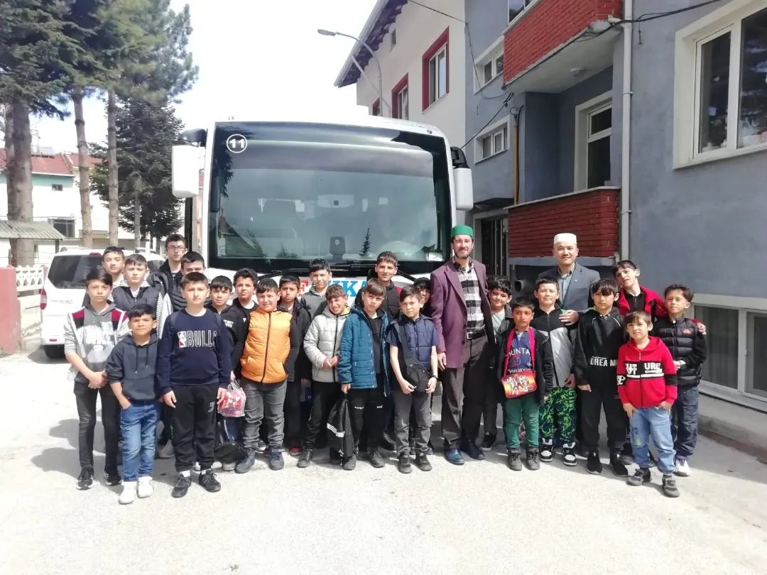 bilecik-haber_cami-gencligi-ata-topraklarinda-maneviyati-yasadi-159.jpg