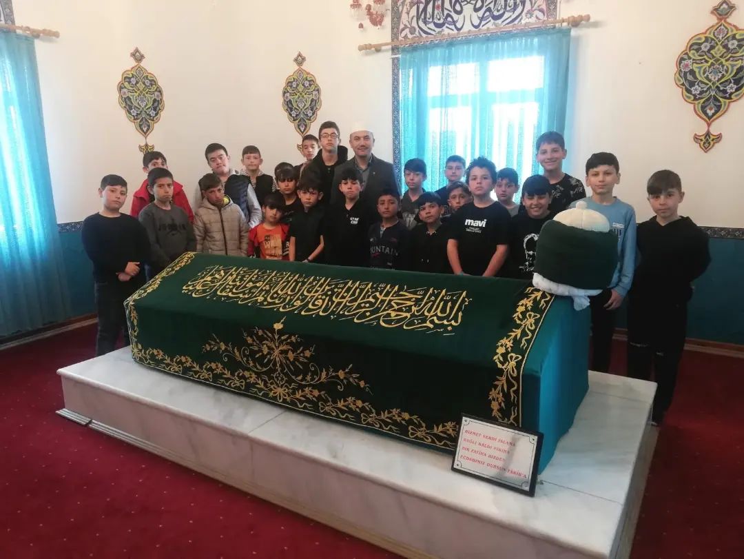bilecik-haber_cami-gencligi-ata-topraklarinda-maneviyati-yasadi-161.jpg