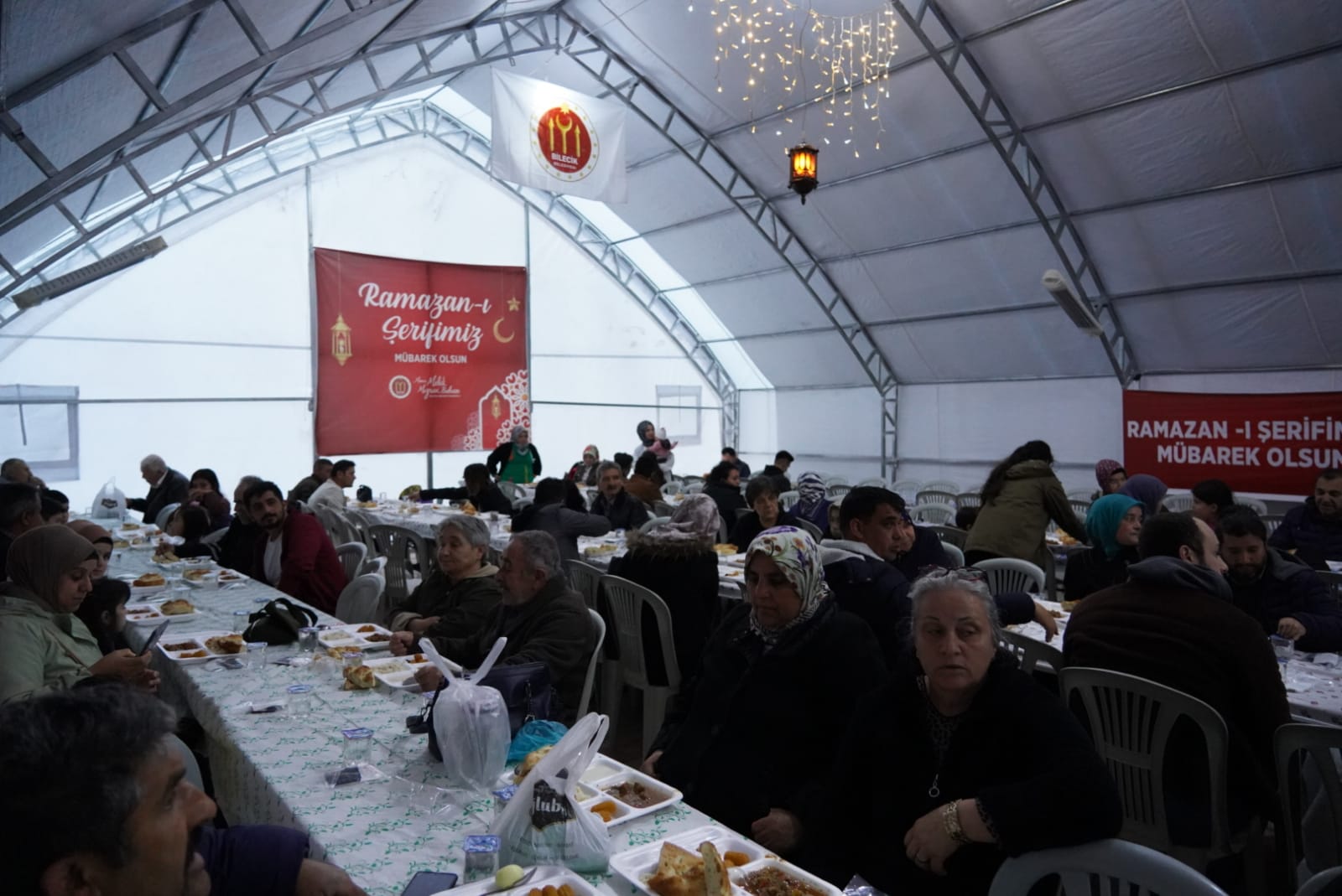 bilecik-haber_cumhuriyet-meydaninda-ramazan-coskusu-suruyor-126.jpg