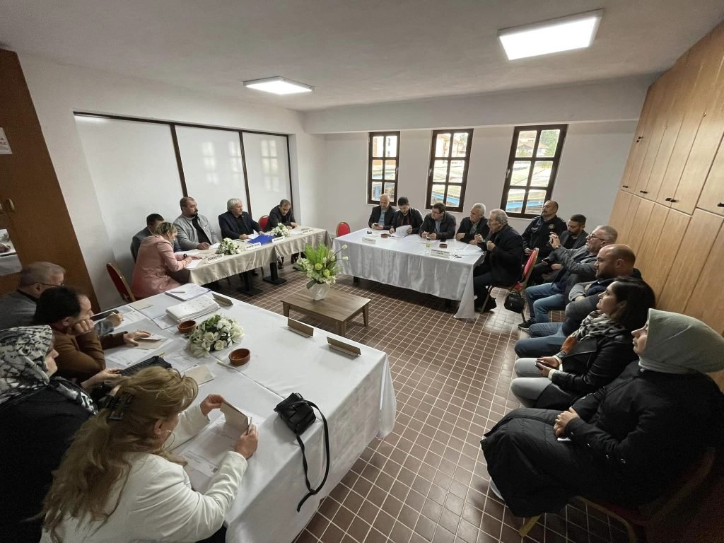 bilecik-haber_gecici-binada-belediye-meclisi-toplandi-539.jpg
