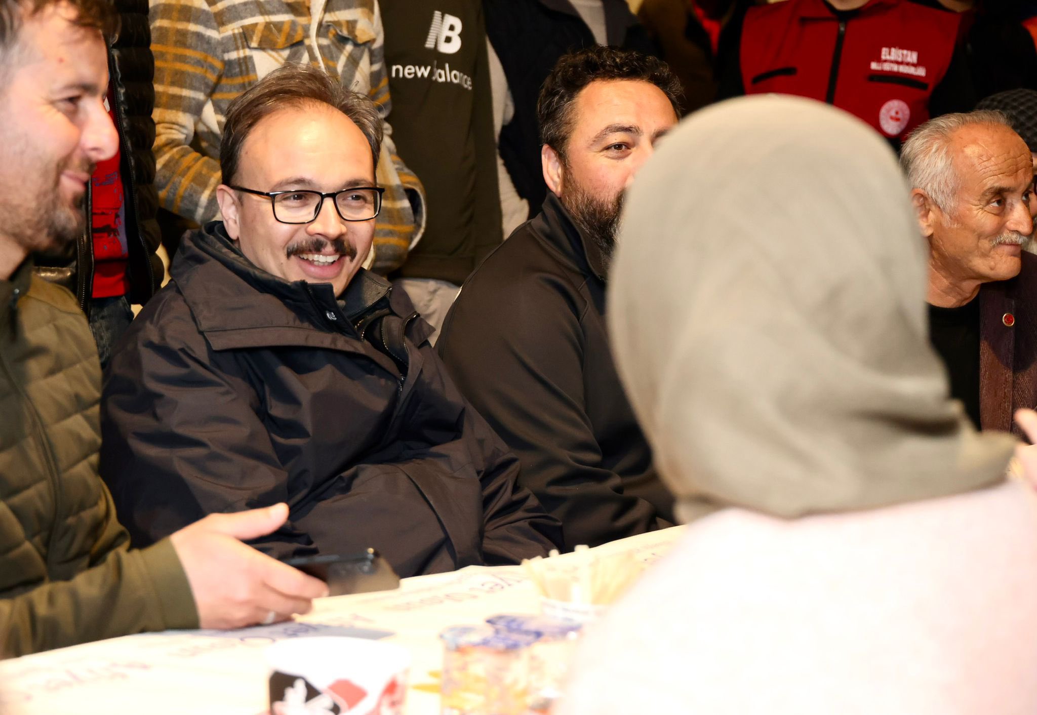 bilecik-haber_her-aksam-bir-konteyner-evde-iftara-katiliyor-227.jpg