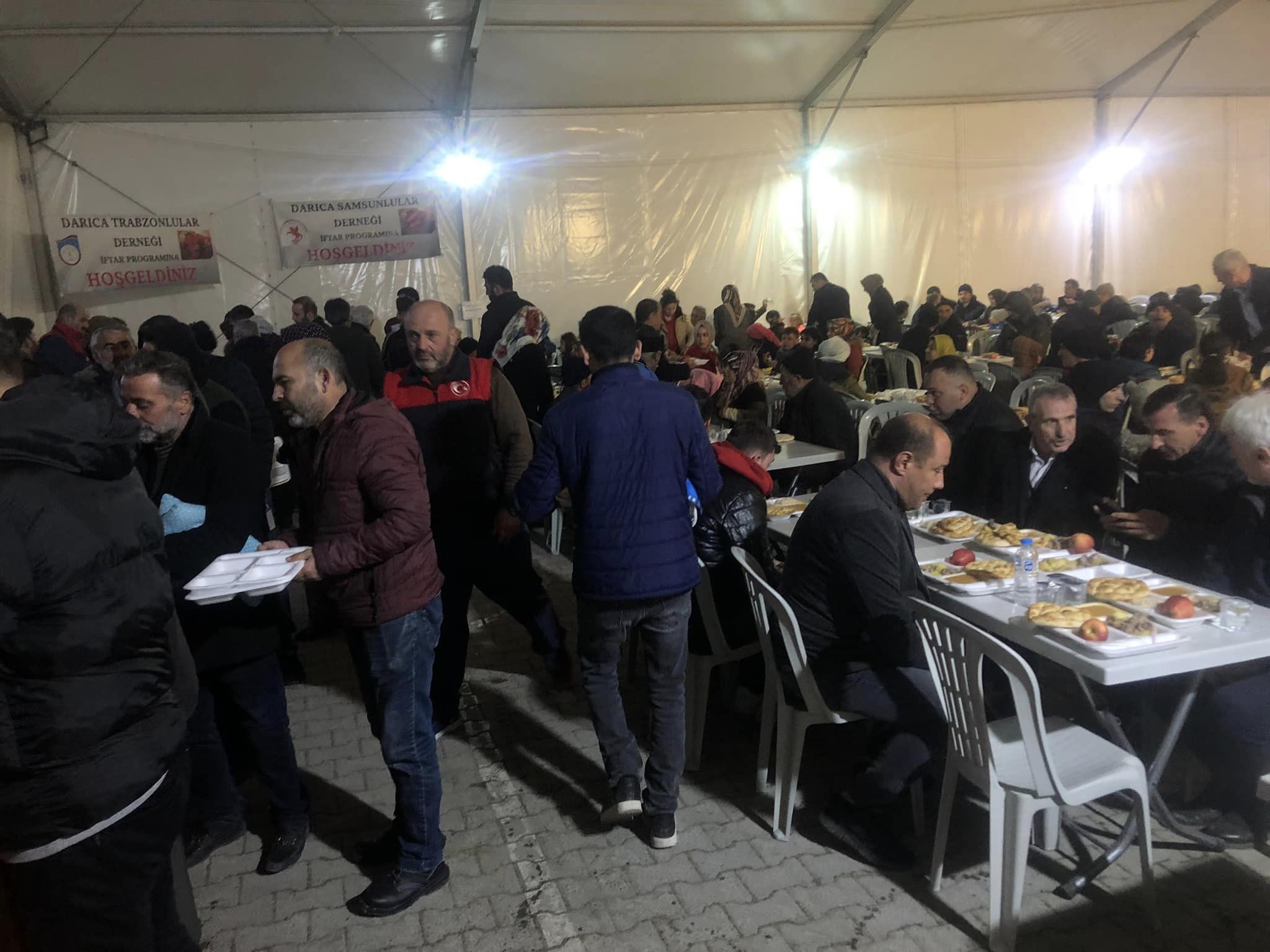 bilecik-haber_kocaeli-ndeki-bileciklilerden-demremzedelere-iftar-185.jpg