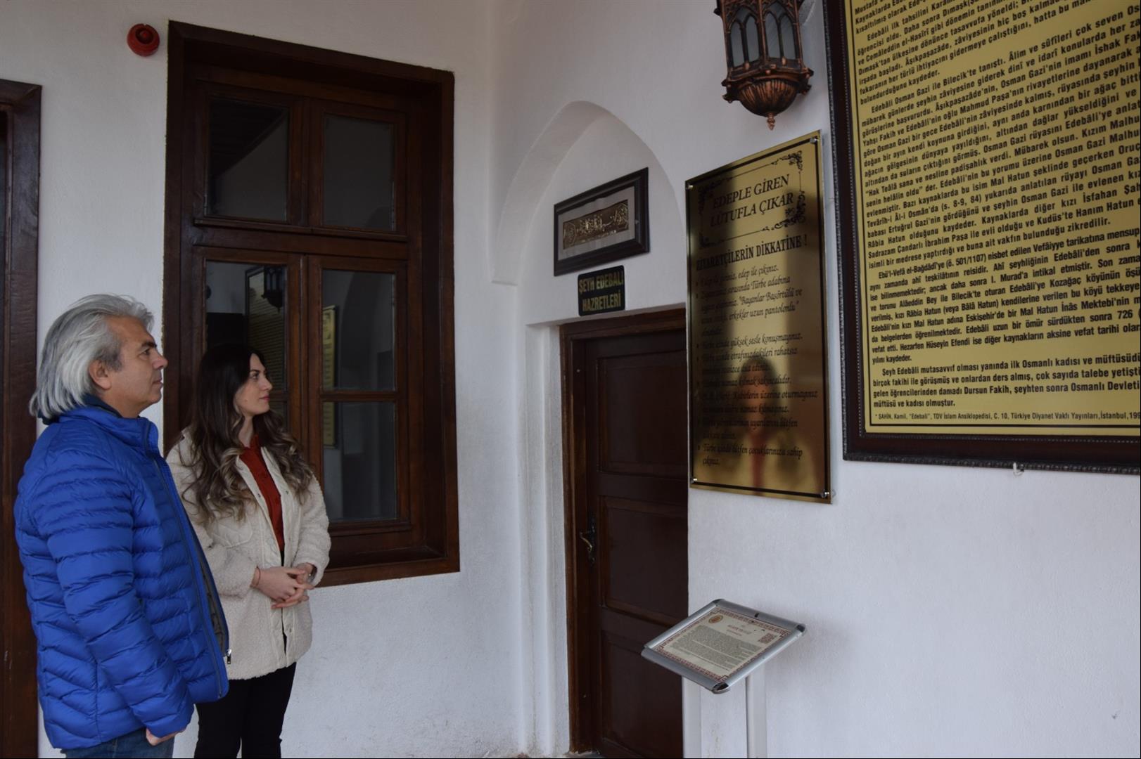 bilecik-haber_kurtulusun-sehrinde-38-turbe-bulunuyor-104.jpg