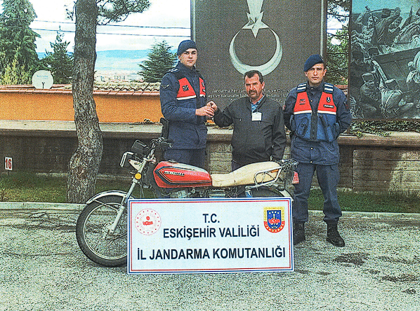 bilecik-haber_motosiklet-hirsizlari-yakalandi-7800.jpg