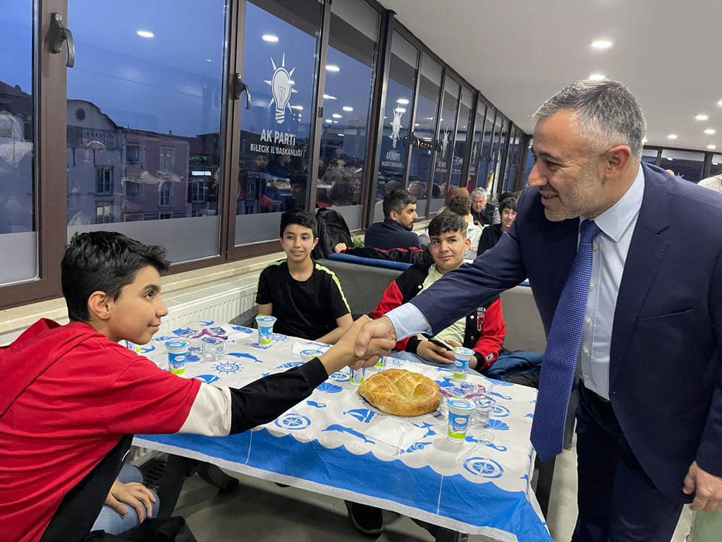 bilecik-haber_ozel-gereksinimli-cocuklarin-gecesi-662.jpg