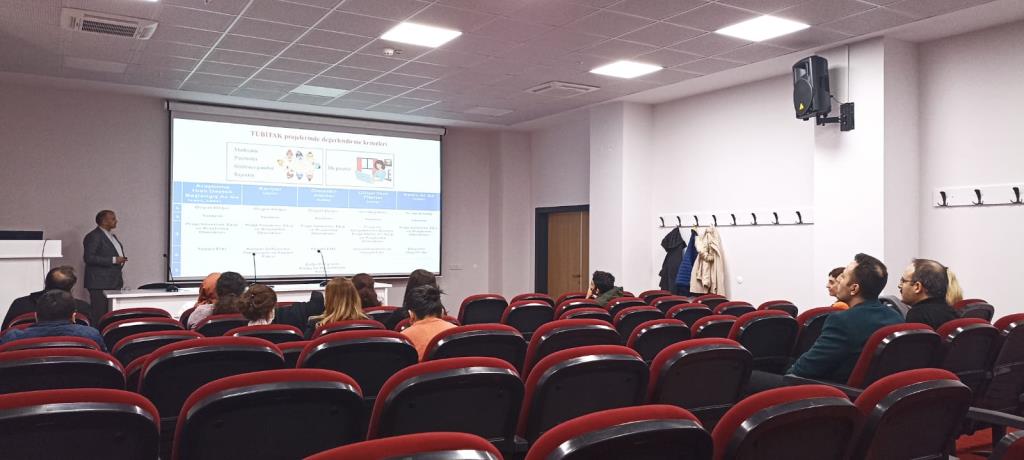 bilecik-haber_universitede-ar-ge-projeleri-yazma-egitimleri-devam-ediyor-342.jpg