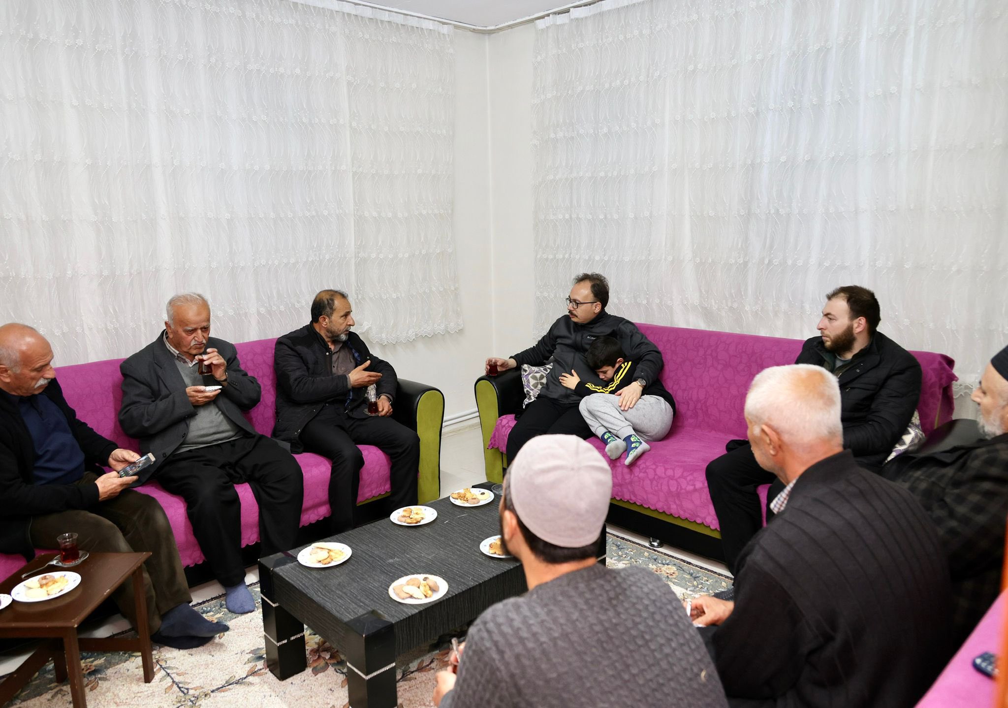 bilecik-haber_vali-kizilkaya-kucuk-habib-in-cay-teklifini-kirmadi-77.jpg
