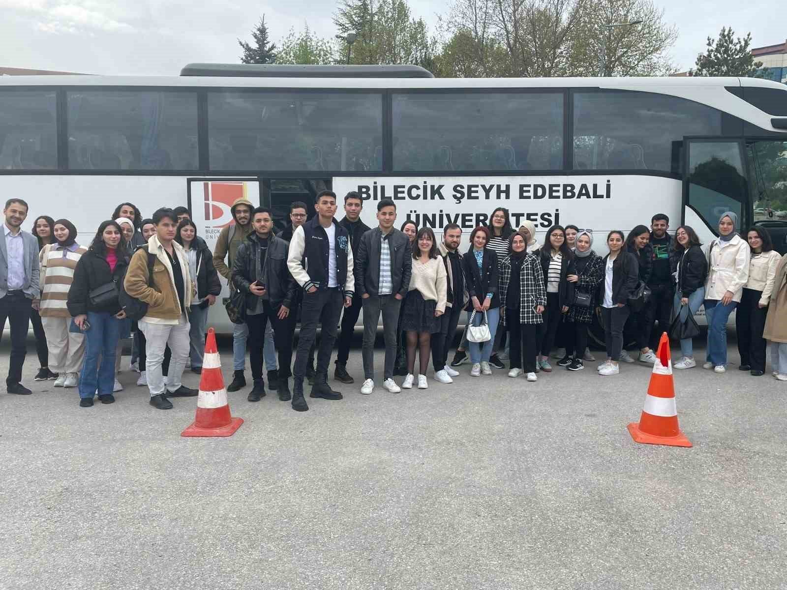 bilecik-haber_bseu-ikaf-23-ic-anadolu-kariyer-fuari-na-katildi-9697.jpg