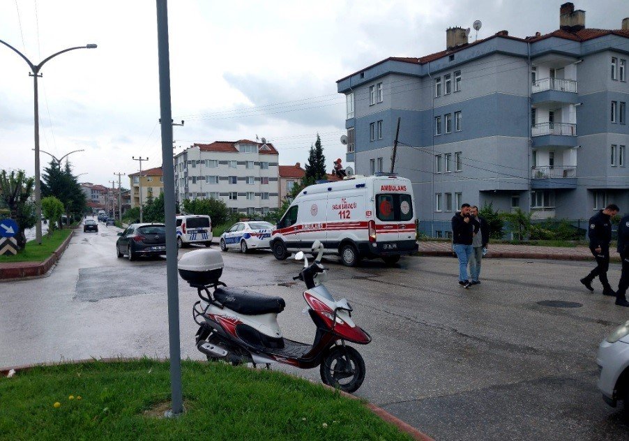 bilecik-haber_motosikletler-carpisti-1-yarali-15584.jpg