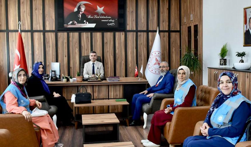 bilecik-haber_muftulukten-hemsirelere-anlamli-ziyaret-13546.jpg