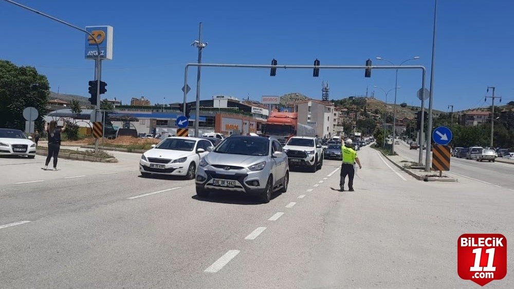 bilecik-haber_afyon-antalya-karayolunda-trafik-yogunlugu-25473.jpg