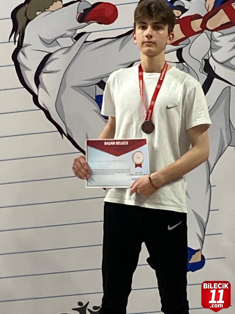 bilecik-haber_bilal-koca-turkiye-3-uncusu-oldu-21438.jpg