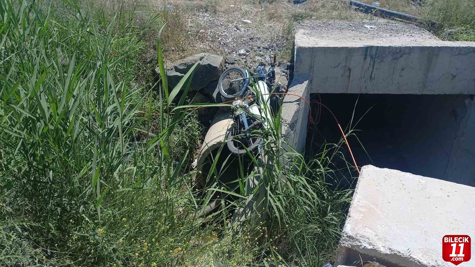 bilecik-haber_gediz-de-motosiklet-kazasi-2-yarali-22292.jpg