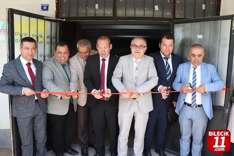 bilecik-haber_giyim-uretim-teknolojileri-kursunun-yilsonu-sergisini-duzenlendi-22039.jpg