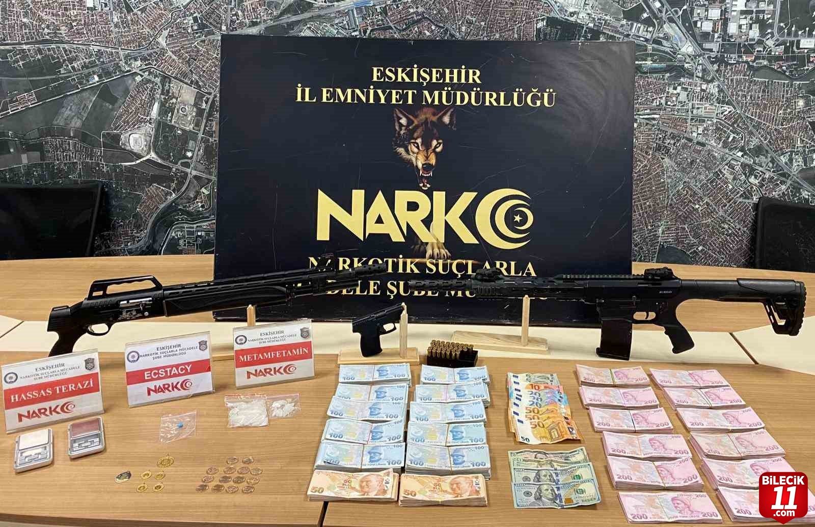 bilecik-haber_kente-uyusturucu-madde-girisini-onlemeye-yonelik-operasyon-duzenlendi-19752.jpg