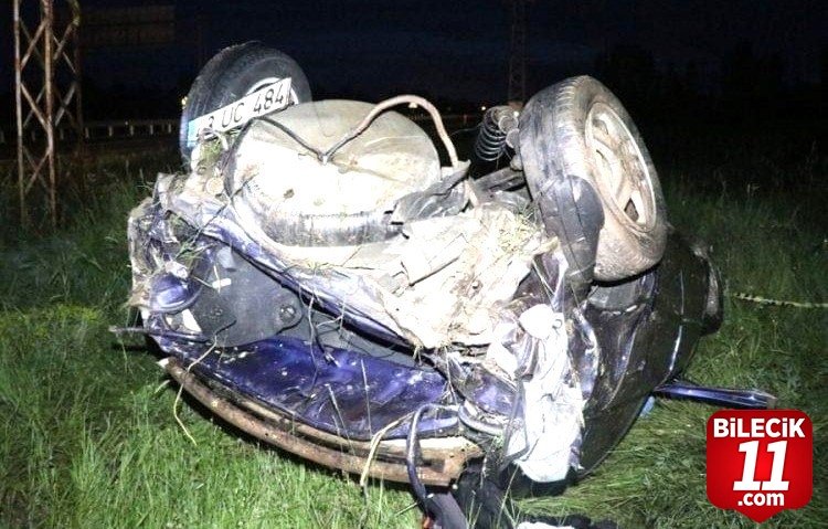 bilecik-haber_kutahya-da-otomobil-sarampole-devrildi-1-olu-1-yarali-23257.jpg