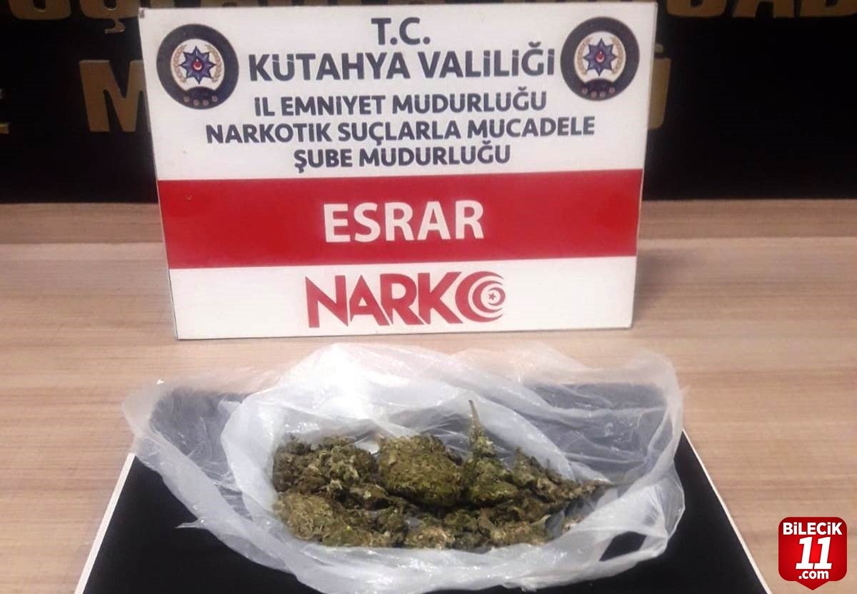 bilecik-haber_kutahya-ya-uyusturucu-sokmak-isteyen-2-kisi-yakalandi-20212.jpg