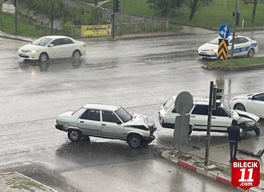bilecik-haber_tavsanli-da-trafik-kazasi-1-yarali-20832.jpg