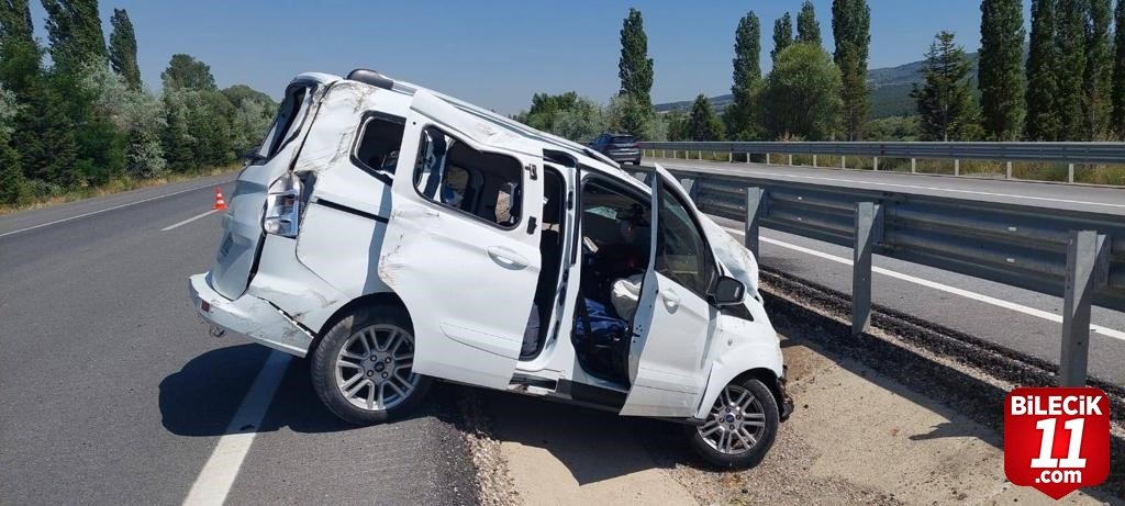 bilecik-haber_afyonkarahisar-da-kaza-5-yarali-33615.jpg