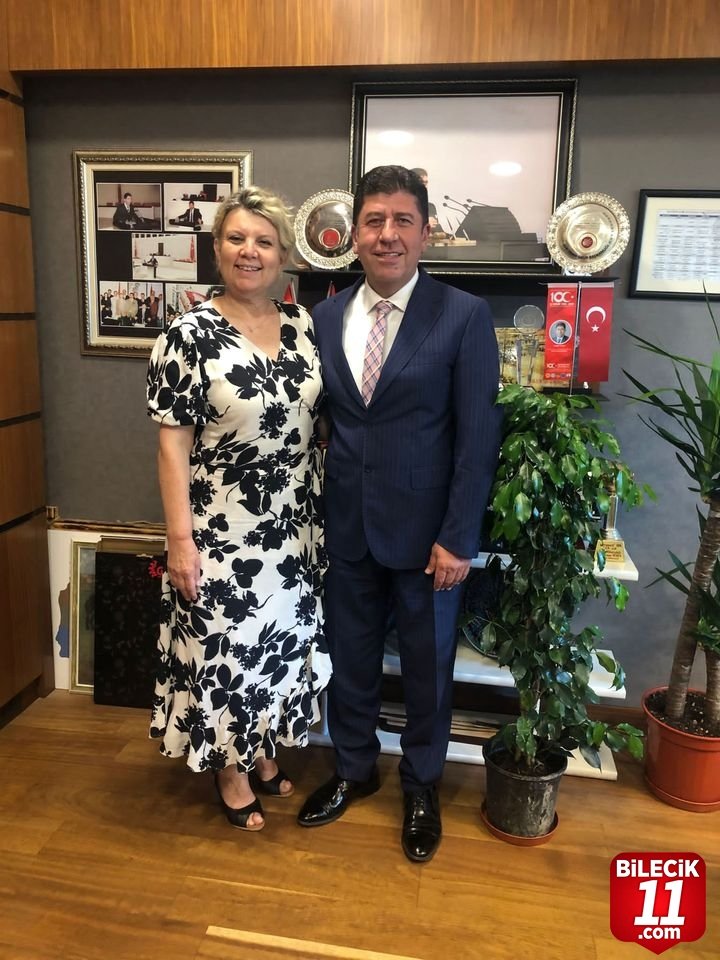 bilecik-haber_baro-baskani-kahraman-dan-tuzun-e-ziyaret-28595.jpg