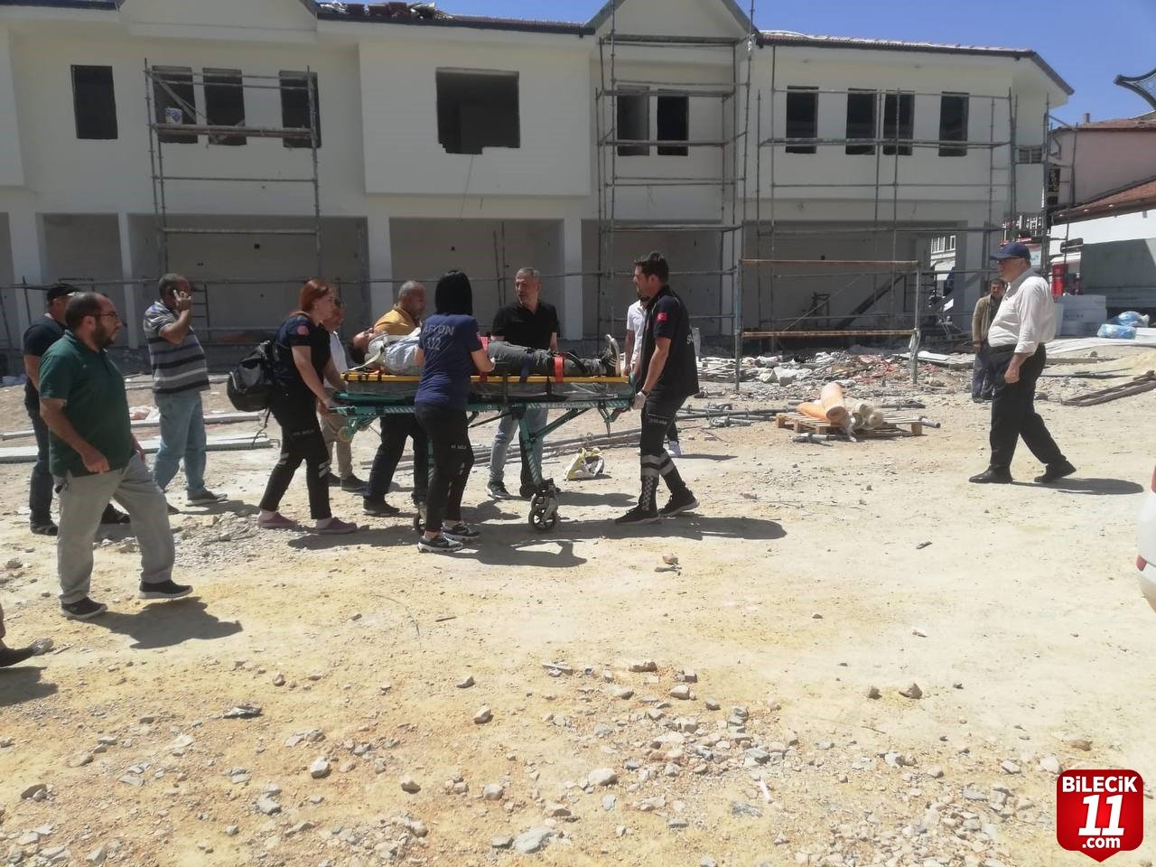 bilecik-haber_belediye-insaatinda-calisan-isci-3-metreden-asagi-duserek-agir-yaralandi-32536.jpg