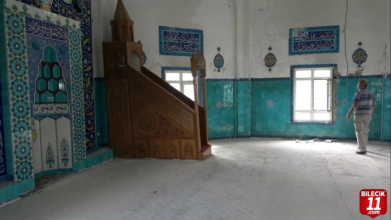 bilecik-haber_cinili-cami-orijinaline-uygun-sekilde-yeniden-yapilmali-28297.jpg