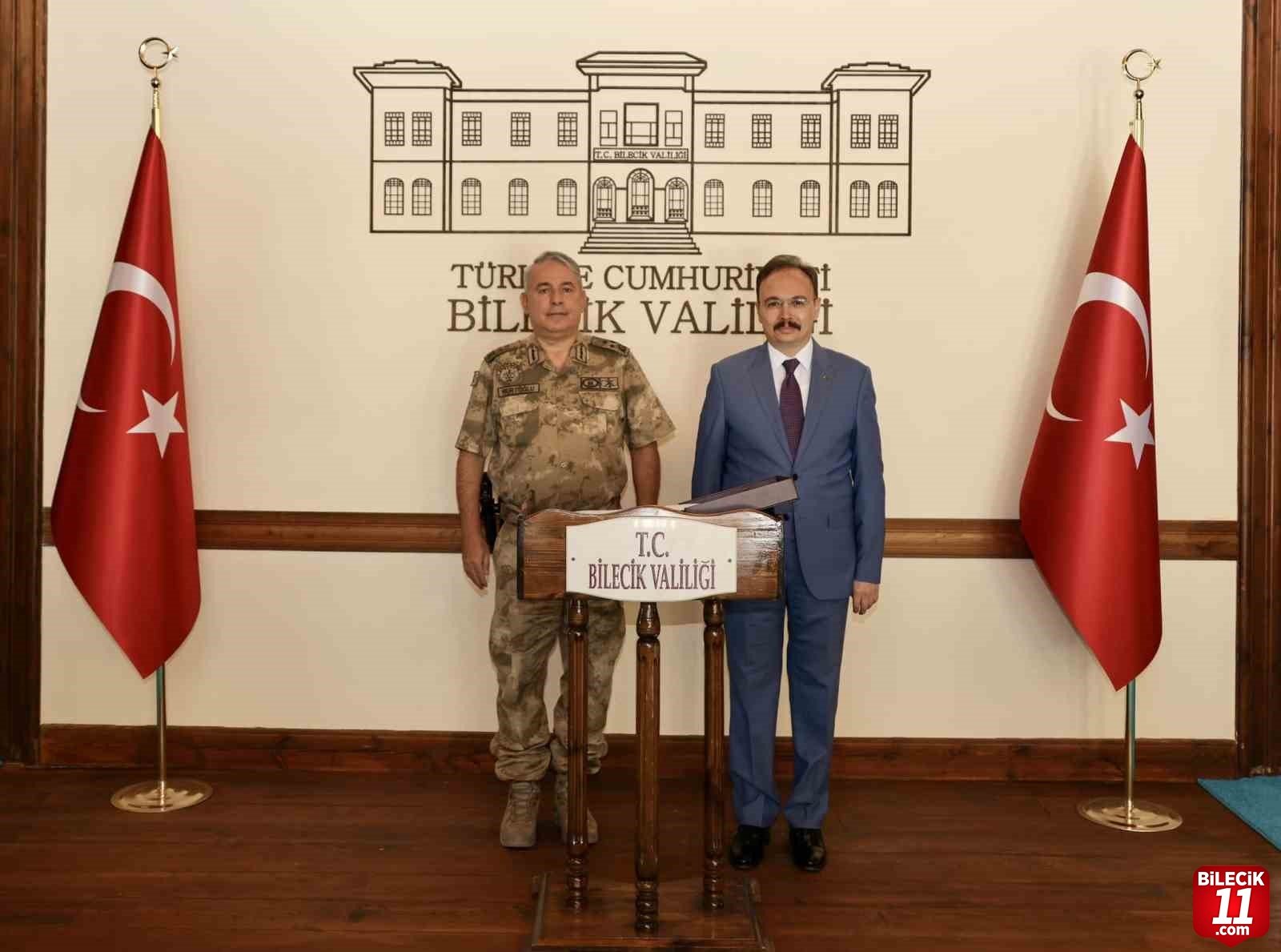 bilecik-haber_jandarma-genel-komutan-yardimcisi-korgeneral-kurtoglu-bilecik-e-geldi-34008.jpg