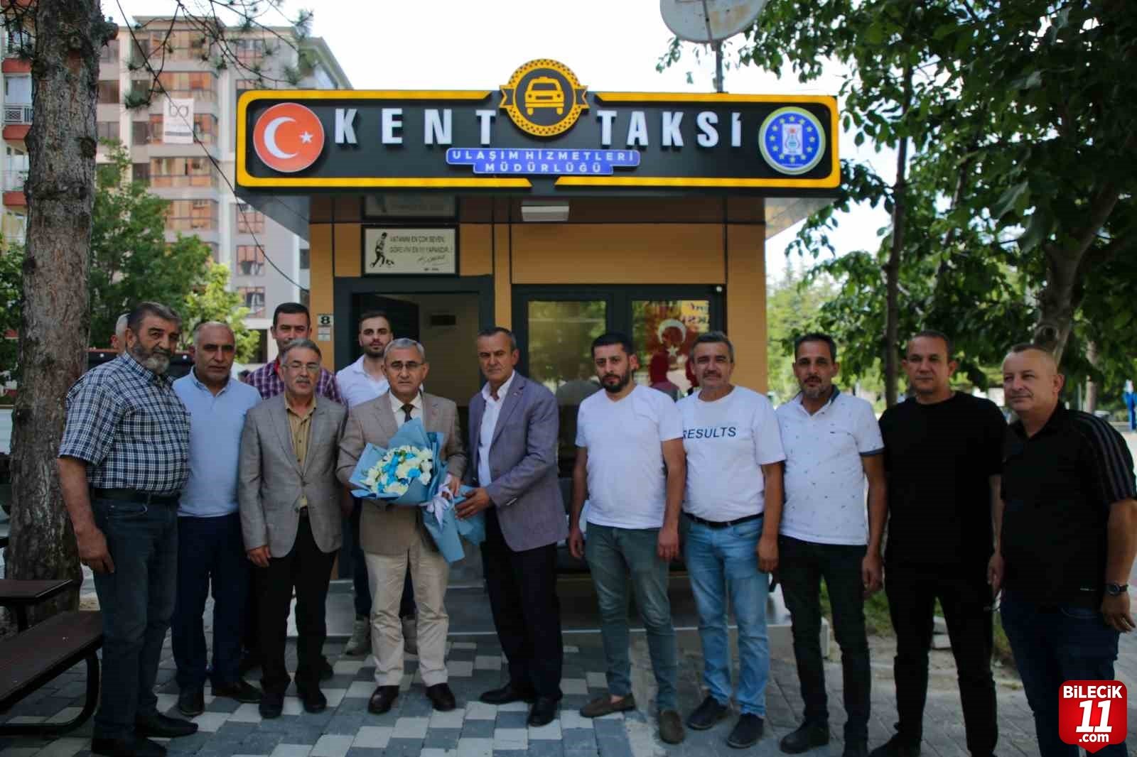bilecik-haber_kutahya-da-taksi-duraklari-yenileniyor-30394.jpg