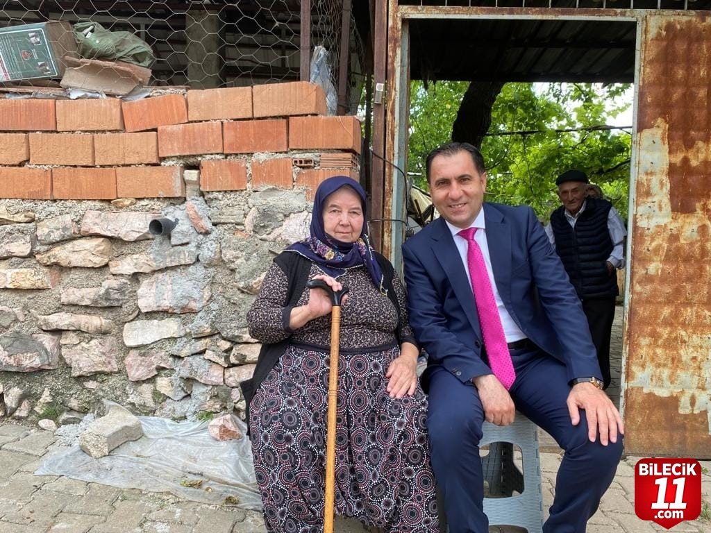 bilecik-haber_sehit-ailelerini-ziyaret-etti-32317.jpg