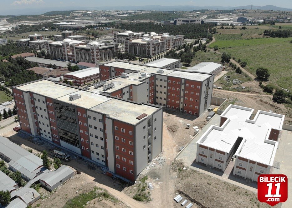 bilecik-haber_seyh-edebali-universitesi-goz-dolduruyor-3-yilda-her-alanda-buyuduler-26720.jpg