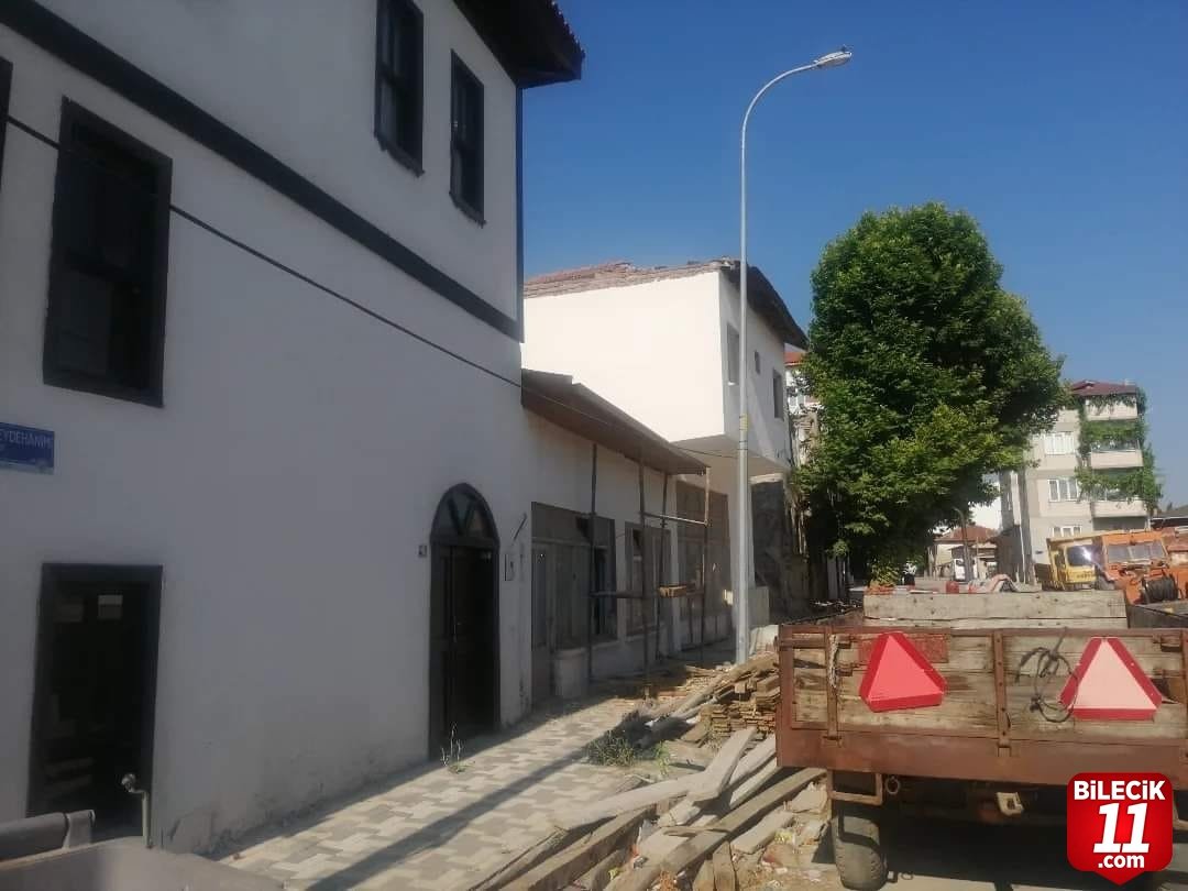 bilecik-haber_sokak-sagliklastirma-calismalarinin-3-uncu-etabi-basladi-34748.jpg