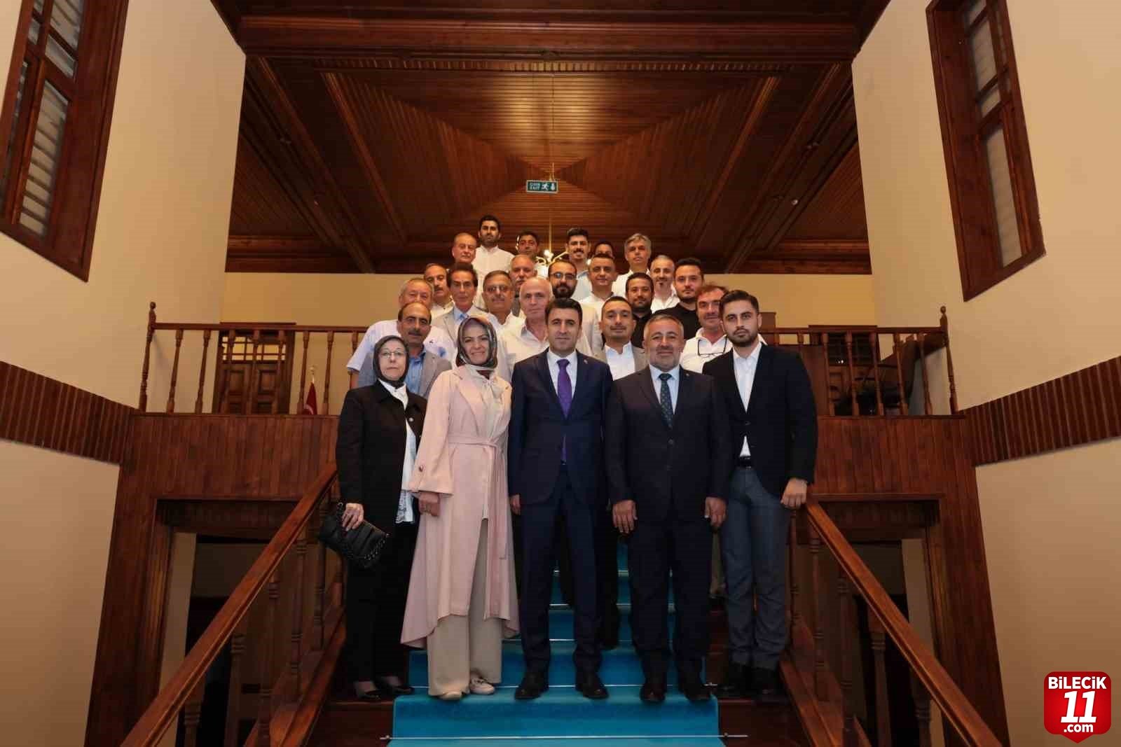 bilecik-haber_ak-parti-il-baskani-yildirim-vali-aygol-ile-bir-araya-geldi-43055.jpg