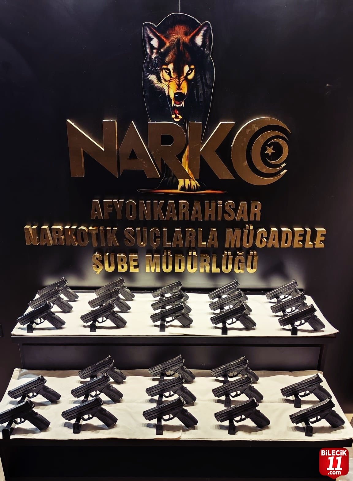 bilecik-haber_afyonkarahisar-da-28-ruhsatsiz-tabanca-ele-gecirildi-53379.jpg
