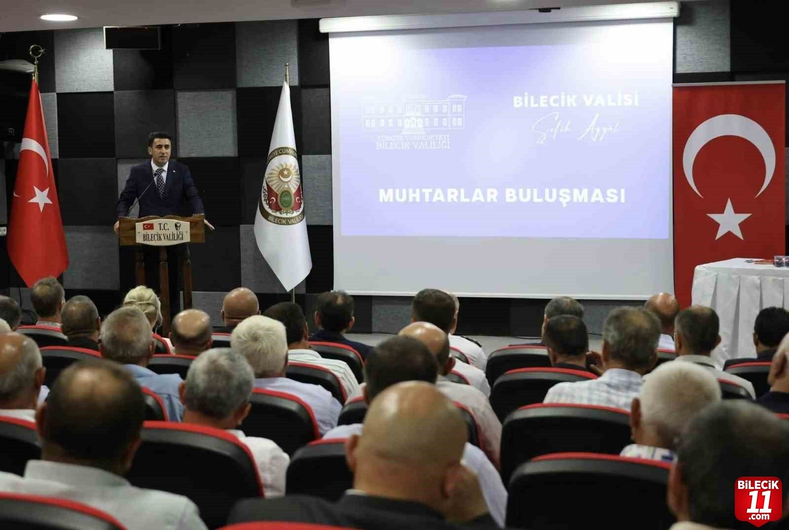bilecik-haber_vali-aygol-muhtarlar-ile-bir-araya-geldi-46705.jpg