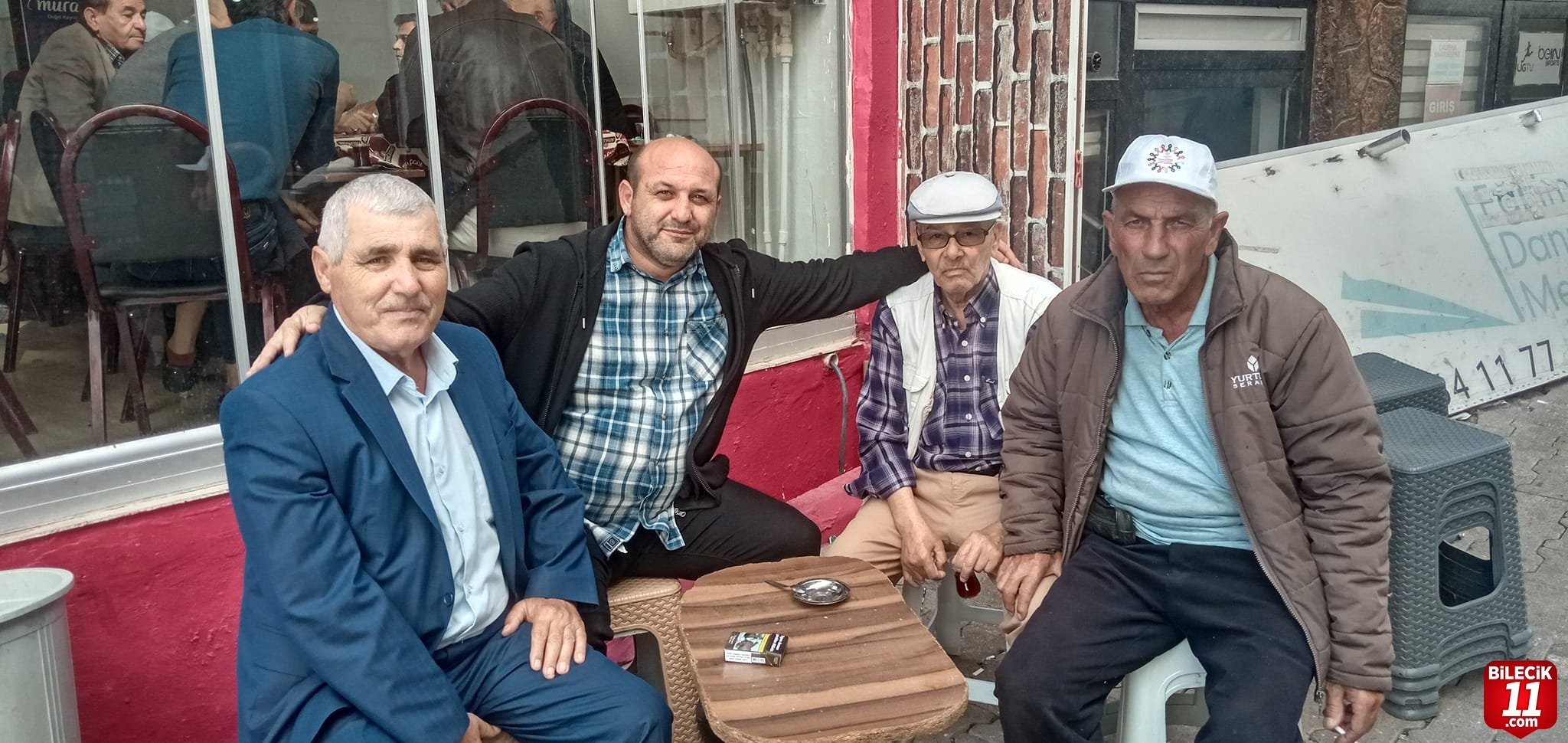 bilecik-haber_eski-muhtarlarin-tecrubelerini-dinledi-cem-cevik-bilgi-ve-birikimlerinden-yararlandim-55164.jpg