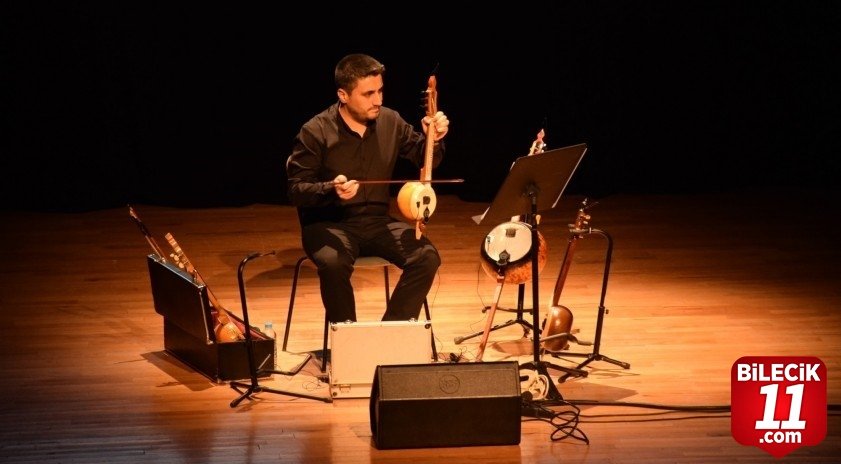 bilecik-haber_kabak-kemane-resitali-muzikseverlerle-bulustu-59305.jpg