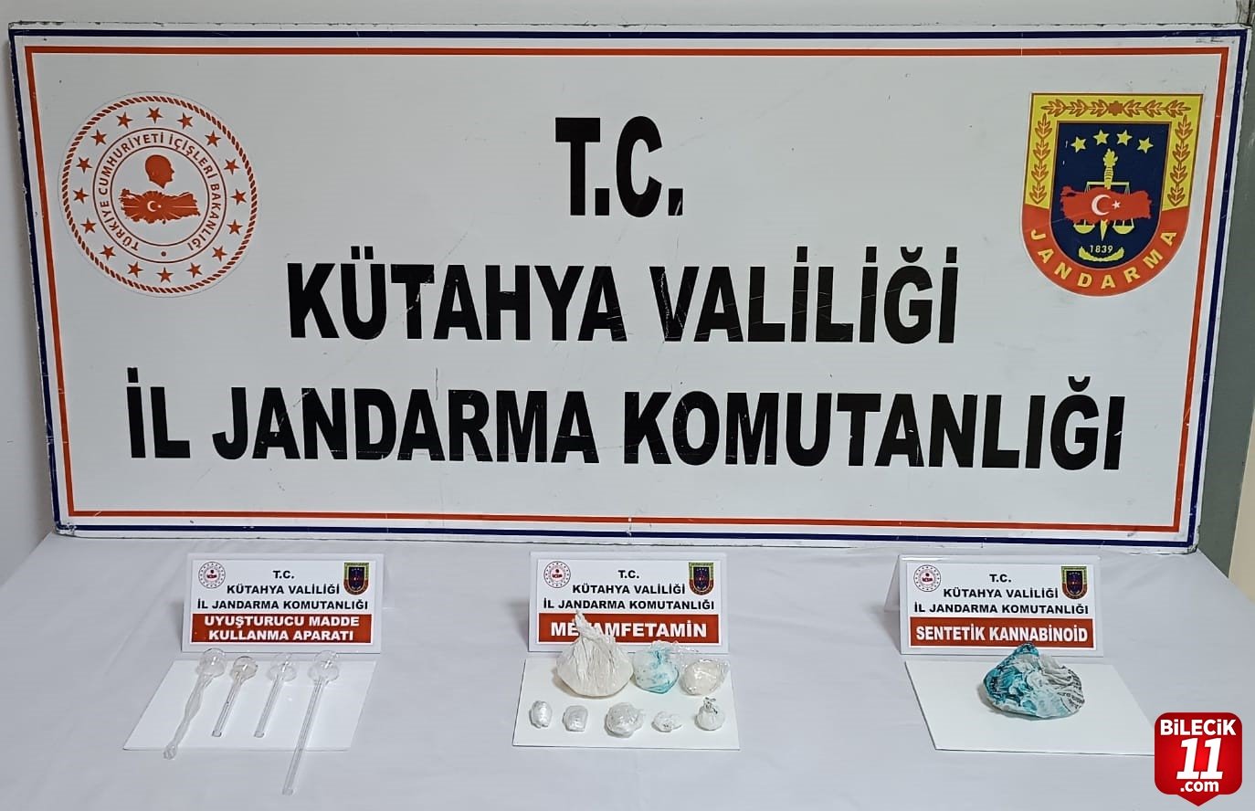 bilecik-haber_kutahya-da-jandarmanin-uyusturucu-operasyonunda-2-kisi-tutuklandi-59536.jpg