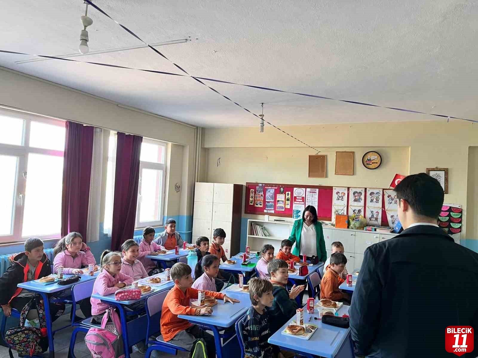 bilecik-haber_minik-ogrencilerle-kahvalti-yaptilar-60891.jpg
