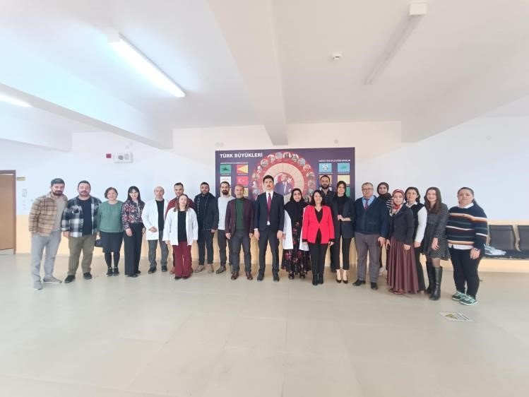bilecik-haber_ogrencilerle-yakindan-ilgilendiler-75614.jpg