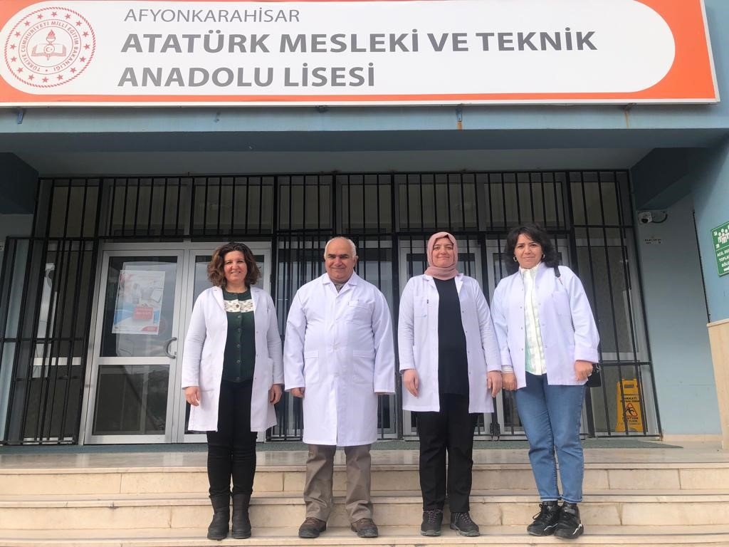 bilecik-haber_afyonkarahisar-da-dort-okul-etwinning-okulu-etiketi-almaya-hak-kazandi-85374.jpg