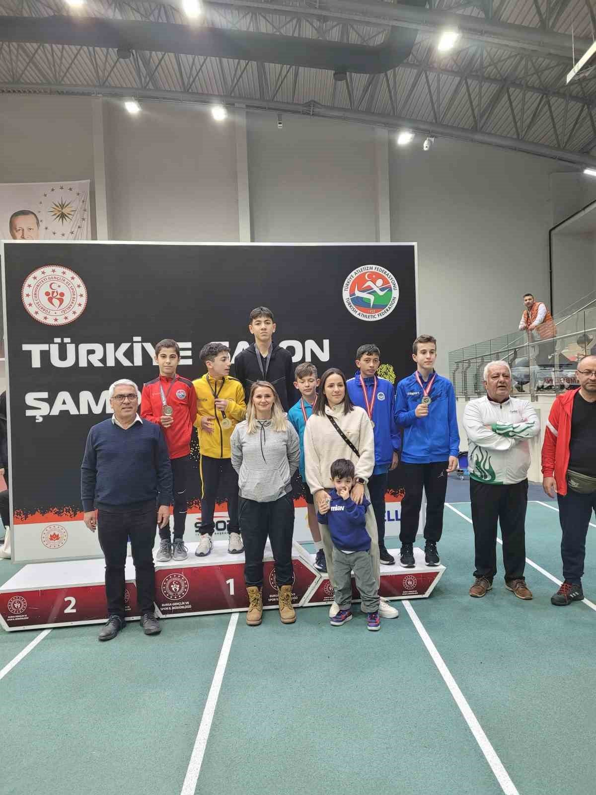 bilecik-haber_afyonlu-sporcu-uzun-atlamada-turkiye-ucuncusu-oldu-88805.jpg