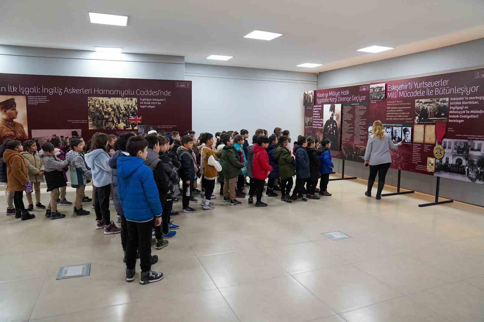 bilecik-haber_cocuklar-eskisehir-in-kurtulusunu-gorsellerle-ogreniyor-81996.jpg