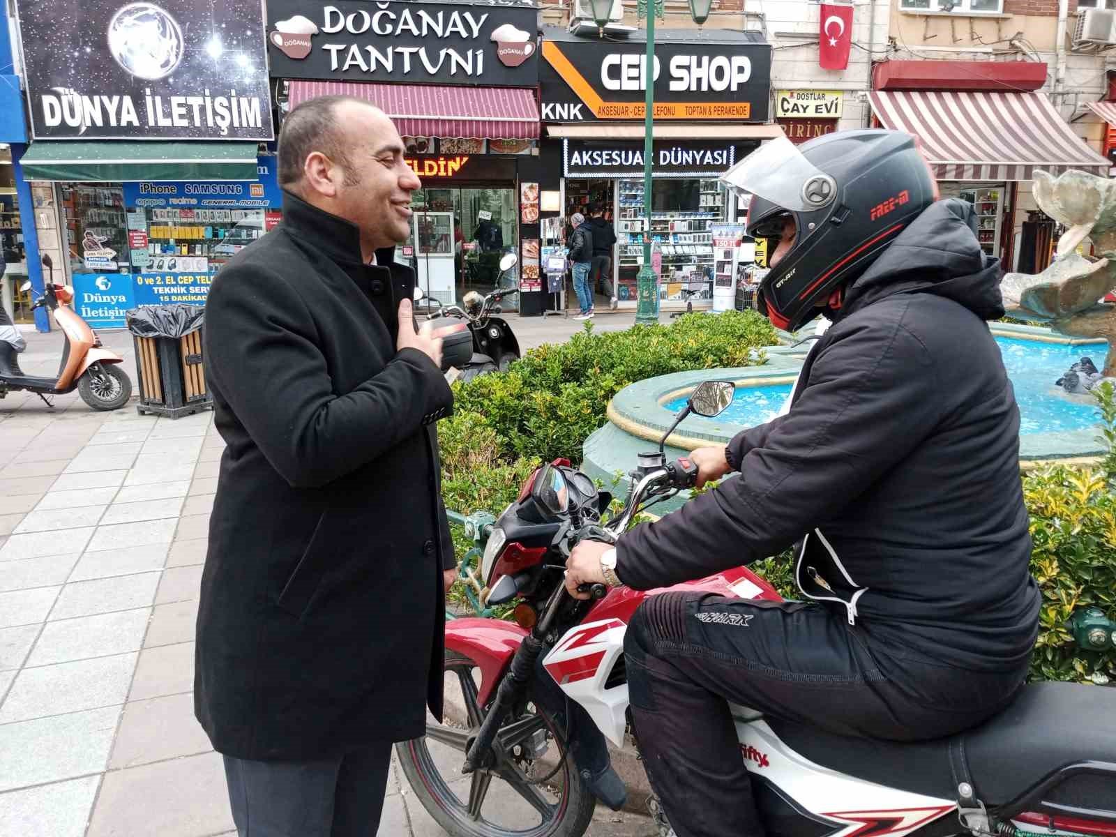 bilecik-haber_baskan-adayi-ama-kimse-tanimiyor-93376.jpg